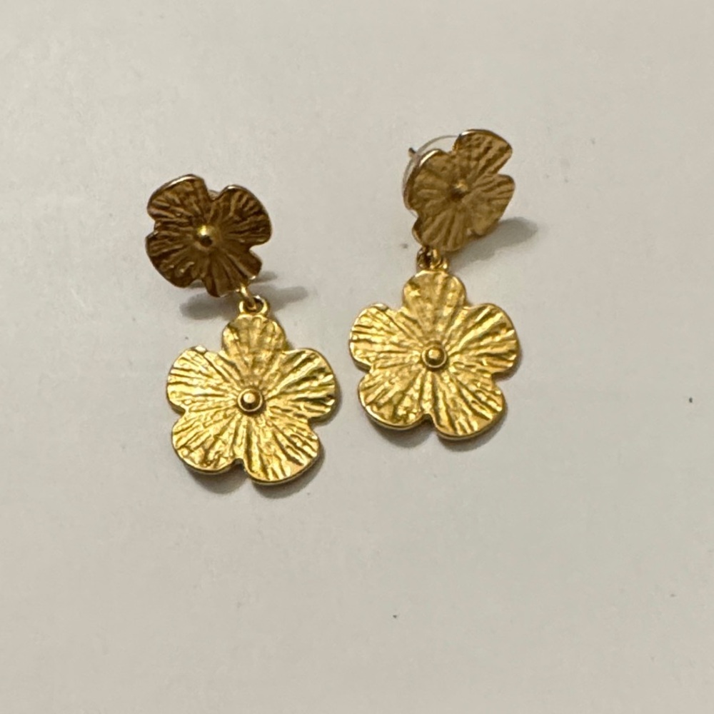 Susan Shaw Milly Gold Floral Earrings